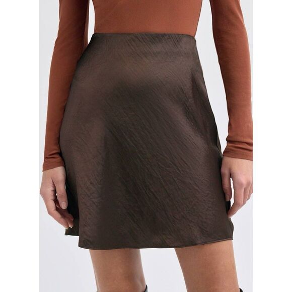 Aritzia Babaton Brown Slip mini skirt Size 10 academia preppy fall mini skirt Y2 - Picture 1 of 7